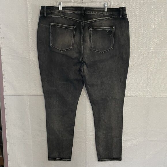 Laurie Felt Pull On Jeans Size 2X Black SILKY WATER PAINT Skinny Stretch NEW - Picture 2 of 12